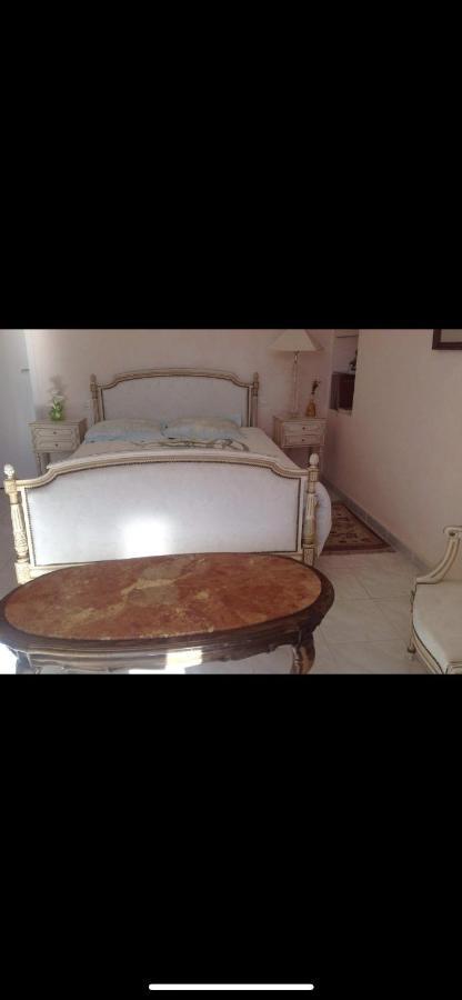 Domaine De La Provencale Bed & Breakfast Saint-Didier-de-la-Tour Екстериор снимка