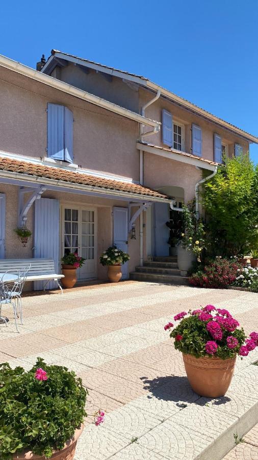 Domaine De La Provencale Bed & Breakfast Saint-Didier-de-la-Tour Екстериор снимка